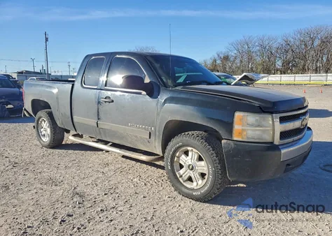 2008 Chevrolet Silverado C1500 z USA, uszkodzony, nr VIN 1GCEC19C38Z133486